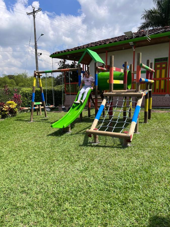 Alojamiento Campestre Hawaii Монтенегро Экстерьер фото